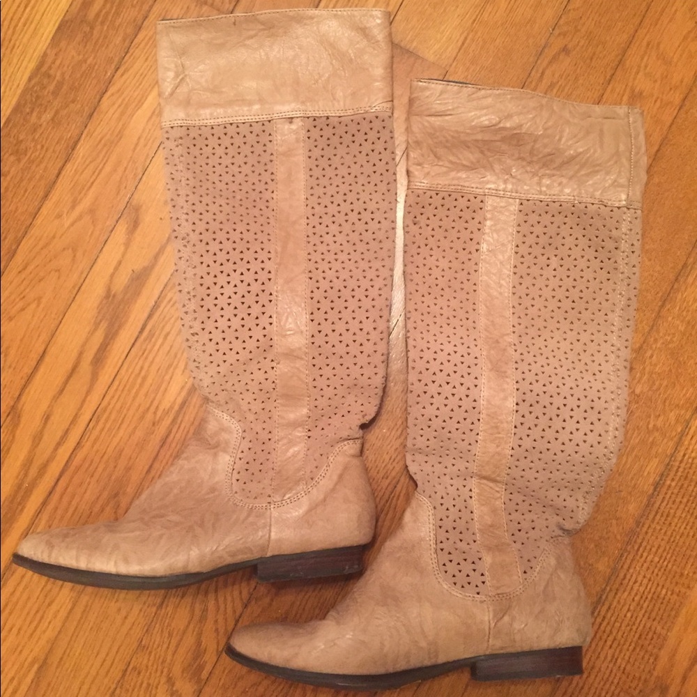 BC Footwear “In the Mood” Boot - like new 7